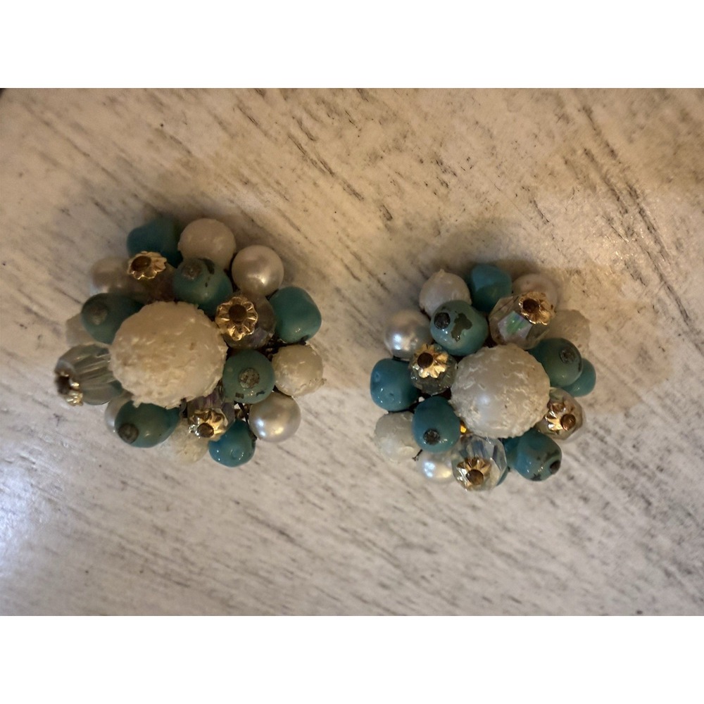 Vintage 1960s Japan Aqua Blue White Pearl Beaded Necklace Clip On Earrings Set - Picture 10 of 15